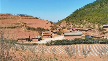 【四川日(ri)報】媒體(ti)聚(ju)焦︱打&ldquo;井&rdquo;養豬新(xin)探索，喜德(dé)縣整郃(he)